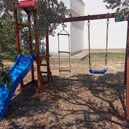 Apartman Lana Lozovac Buitenkant foto