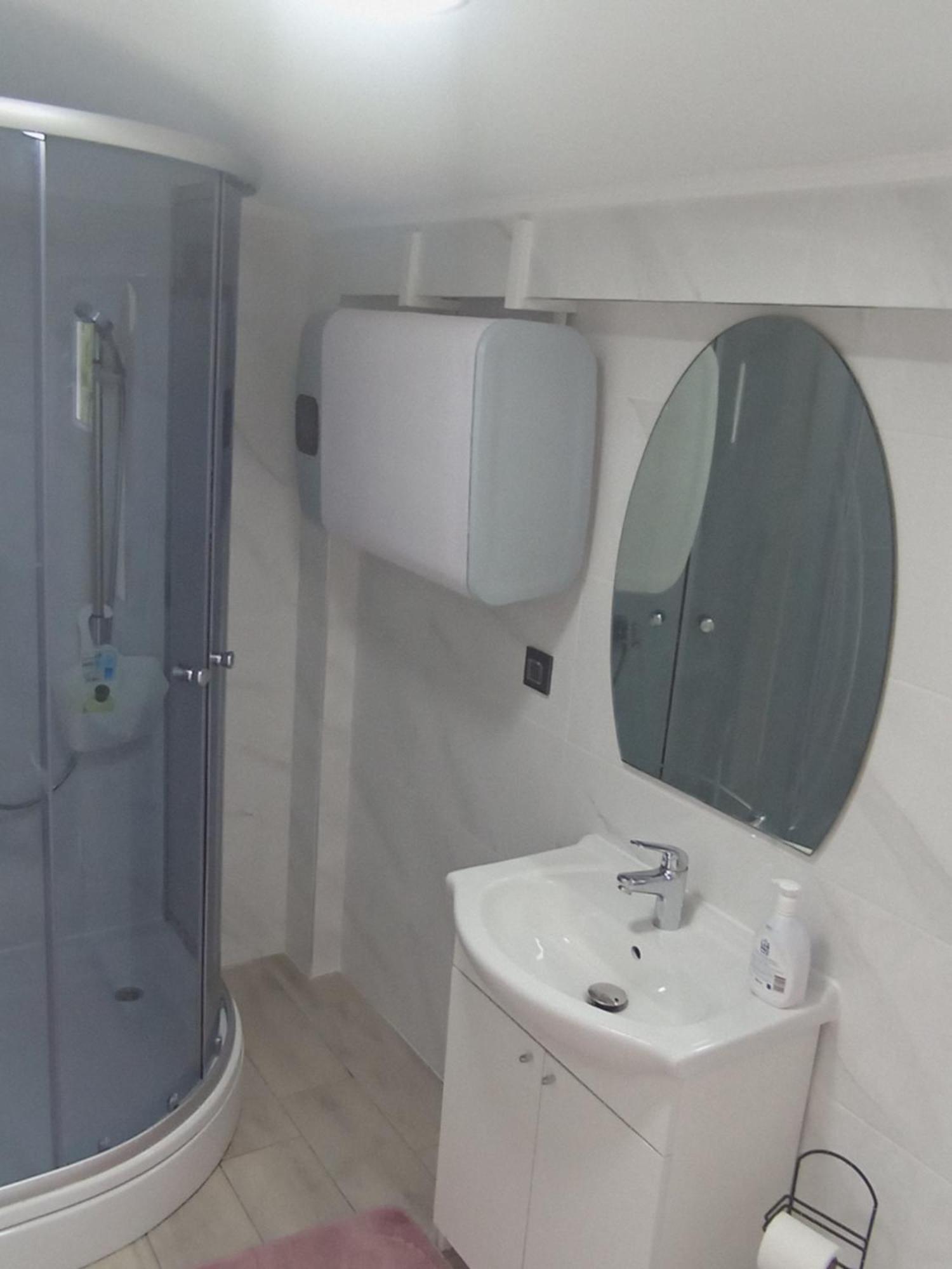 Apartman Lana Lozovac Buitenkant foto